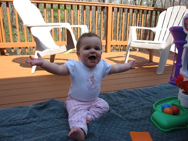IMG_7979.JPG - Catherine has learned how to clap and is apparently enjoying it!