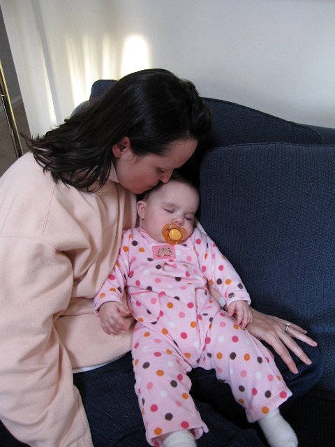IMG_7046b.jpg - After several hours of trying to get her to nap during our mini-getaway in New Hampshire, she finally passed out.
