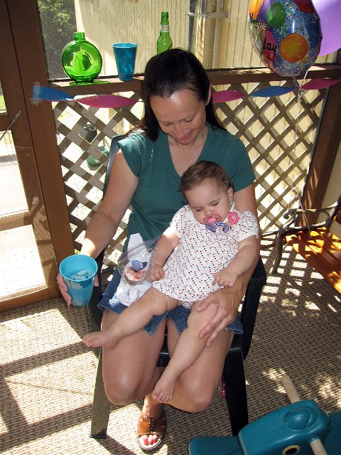 IMG_8985b.jpg - She was so tired after her big partying weekend!