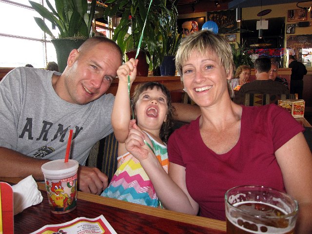 IMG_9293b.jpg - Hope to see you again soon ... Brian, Abigail & AmyJo!