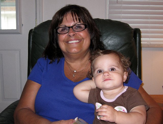 IMG_9336b.jpg - And now we're onto Ohio where Catherine is hanging out with Great Aunt Marty.