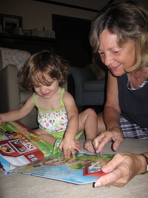 IMG_1014.JPG - Catherine and Nana bonding over a book .. good times!