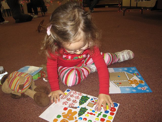 IMG_7445.jpg - The Mother Connection threw a Holiday Party that included crafts...