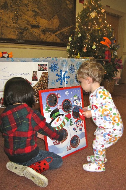 IMG_7451.jpg - ... games ...
