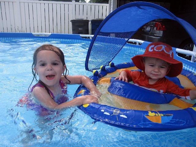 IMG_5042b.jpg - Another series of hot days means more pool times, love it!