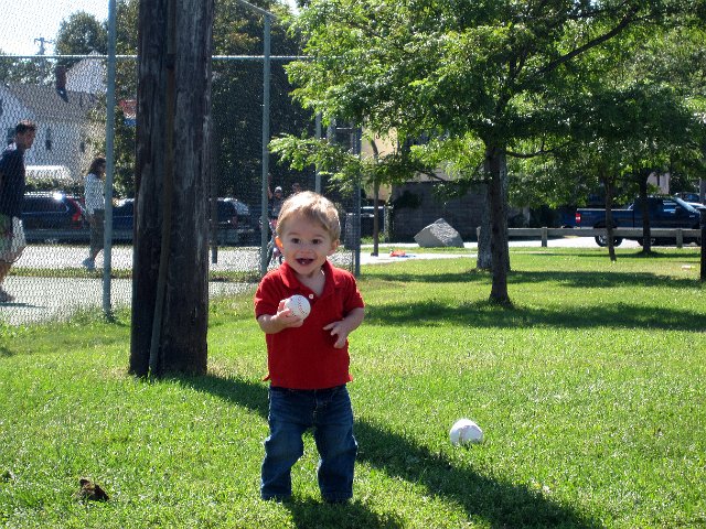 IMG_6158b.jpg - Give that little man a ball and out come the smiles!