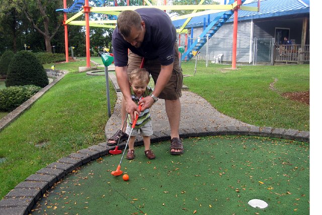 IMG_6291b.jpg - Our first (of many, I'm sure) miniature golfing adventures with the kids.