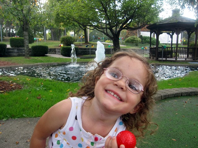 IMG_6342b.jpg - Silly girl!  I thought they behaved amazingly well for all the water attractions they were teased with.