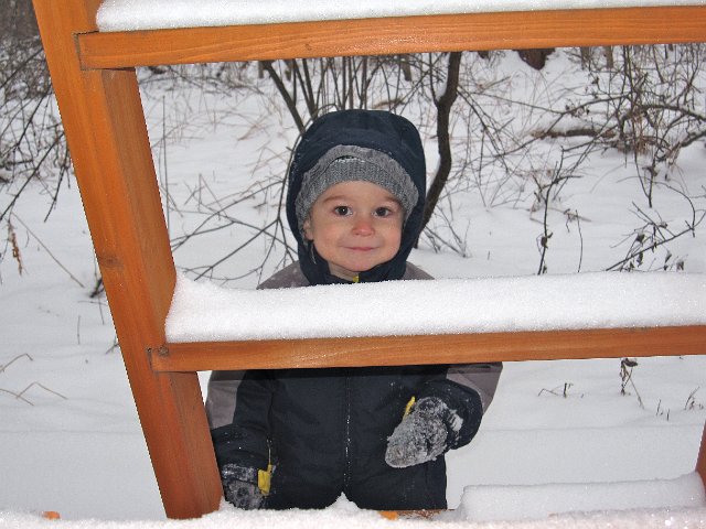IMG_8021.jpg - We headed out to enjoy the newly fallen snow (~ 4").  According to the weather report, we'll be up into the 40s by Monday and it will all be melting soon.
