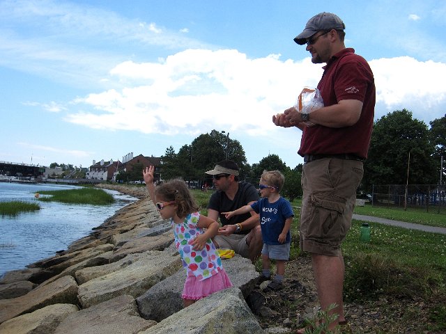 IMG_0830.jpg - And then we were off to feed the ducks.