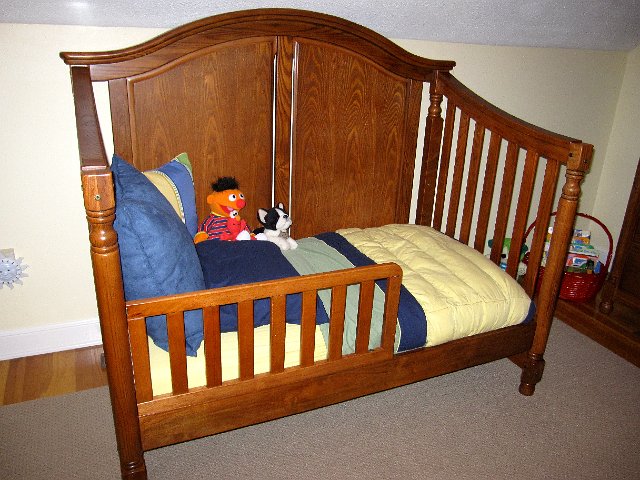 IMG_0413.jpg - (The crib converts into a toddler bed and then a full-size bed MUCH later.)