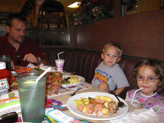 IMG_2245.jpg - The restaurant was a hit with the kids because of the train overhead and the ice cream for dessert.  (Ham balls, chicken pot pie, macaroni & cheese with tomatoes, pot roast, shrimp, etc. ... YUM!)