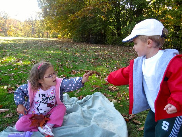 IMG_2470.jpg - We fit in a little picnic to enjoy the weather along with some bicycle/tricycle practice and some leaf collecting/sharing too.  (Balmoral Park, Andover)