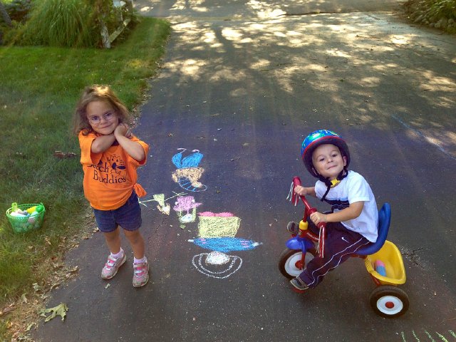 IMG_3989.jpg - She has completed her week at Beach Buddies, so now its back to chalk time in the driveway.