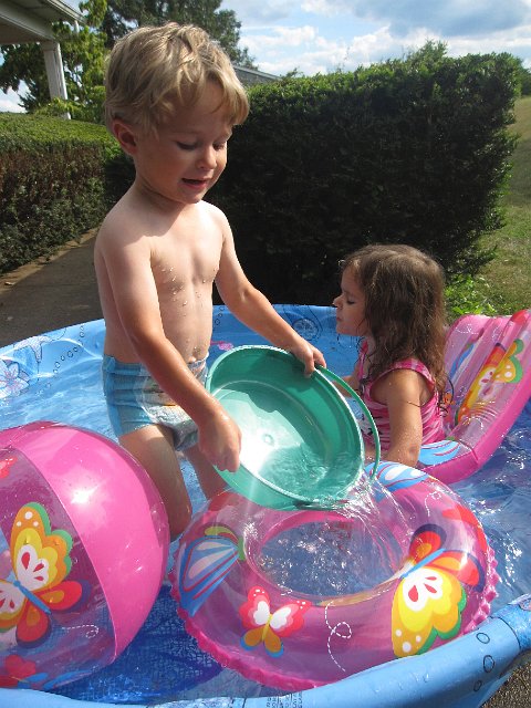 IMG_7570.jpg - Pool time!!