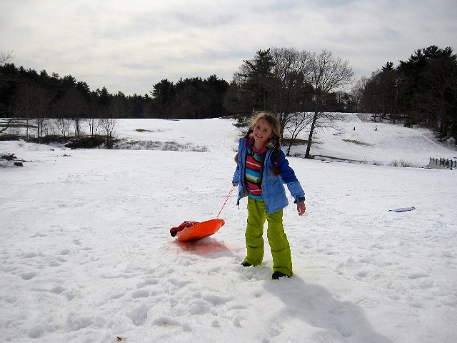 IMG_4258.jpg - February Vacation Week = extra opportunity to play with our friends in the snow!  We met the Romboldi clan midway in Canton at Ponkapoag Golf Course for some sledding fun.