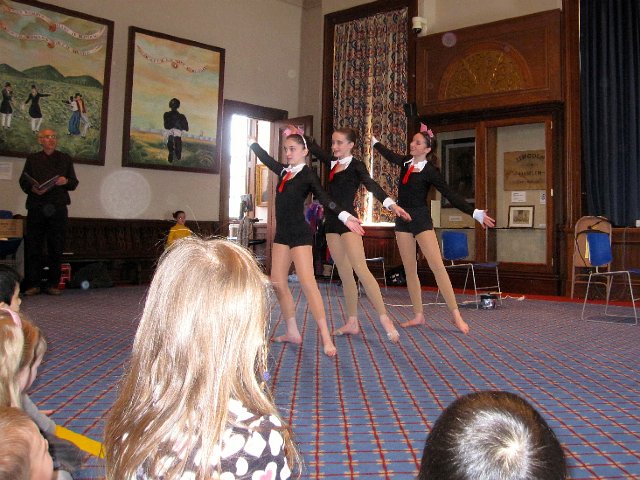 IMG_4308.jpg - The book is about Gwendolyn, who wants to dance ballet, but she's a pig.