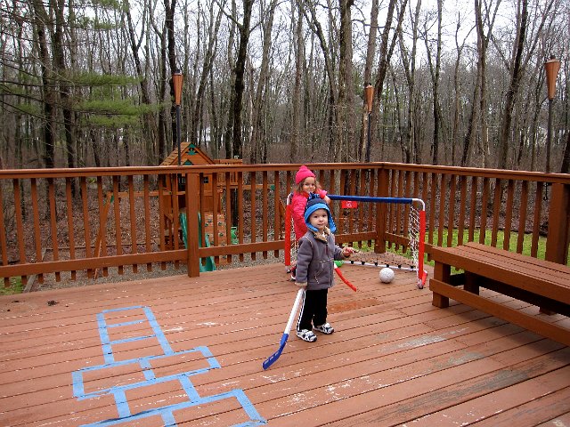 IMG_3884.jpg - The kids love it and Mom loves it when they get outside for some fresh air.  Thanks, Uncle Tom!!!