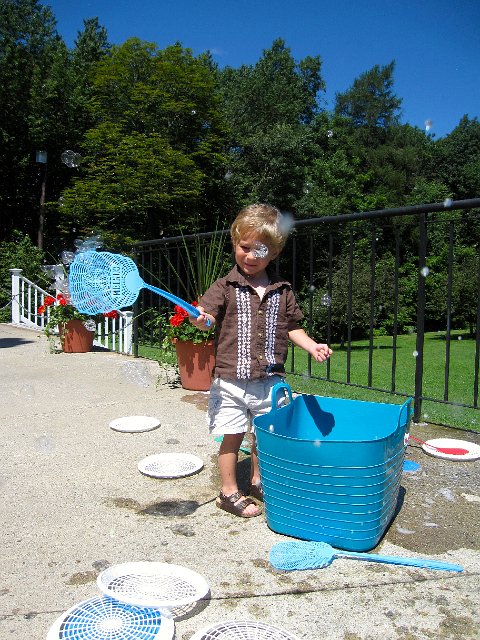 IMG_7422.jpg - Bubbles, bubbles everywhere!!