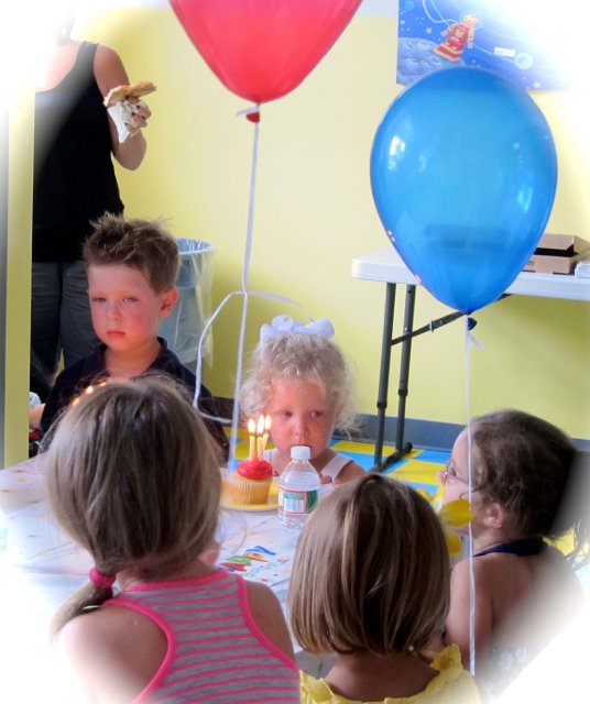 IMG_7508.jpg - "Happy Birthday to you, Happy Birthday to you..."