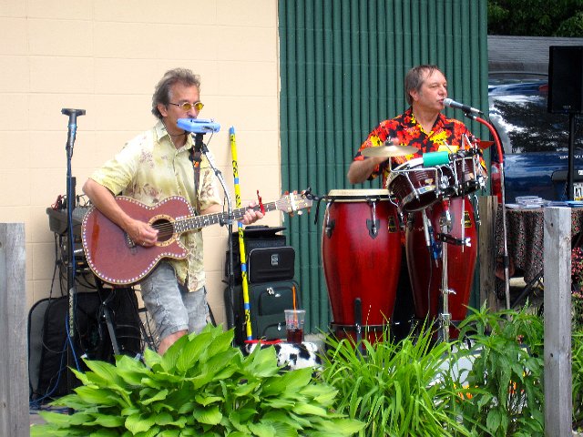 IMG_6419.jpg - Always a fun time is the performance of Wayne from Maine.