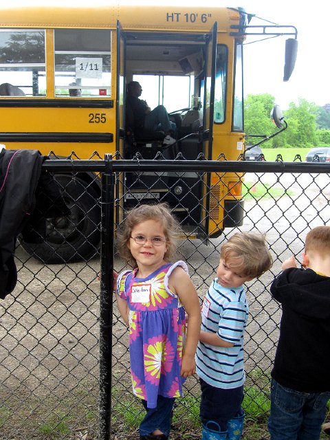 IMG_6174.jpg - Field trip time where we tour North Andover (and get the little ones ready for the bus experience).