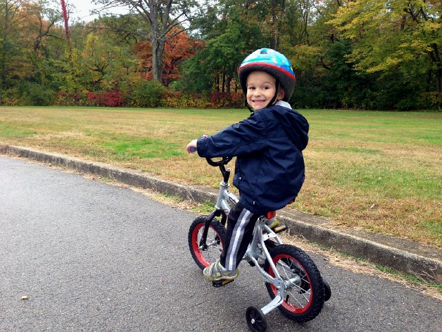 IMG_4407.jpg - Squeezing in some bike time in between the rain drops this morning.