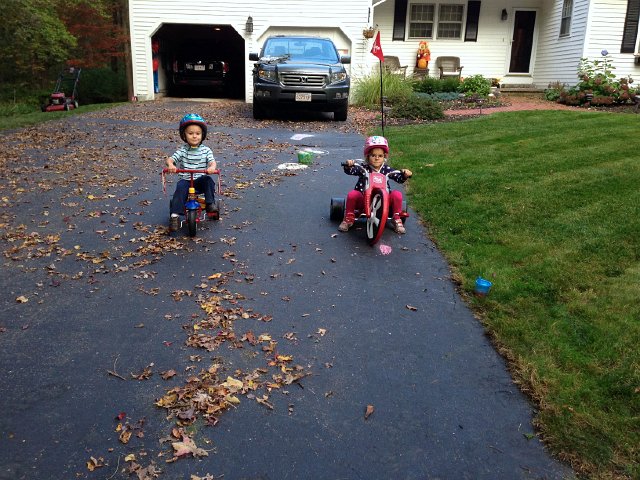 IMG_4505.jpg - And the race is on!