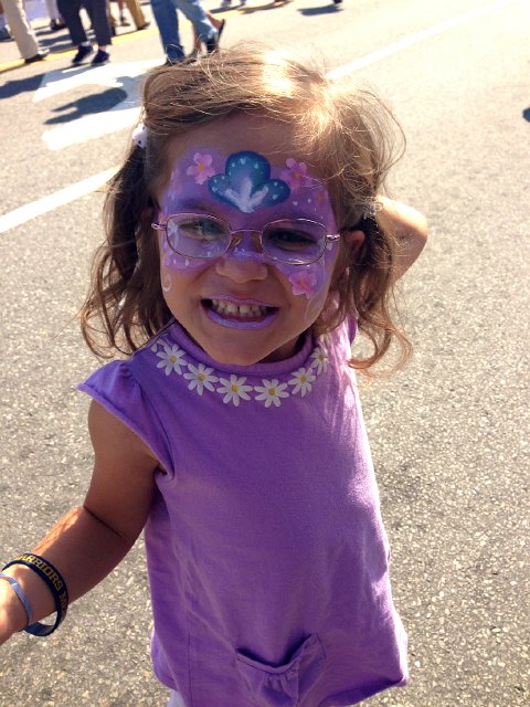 IMG_1673.jpg - Then there is THIS face ... a gorgeous job by a face painter at Andover Days.