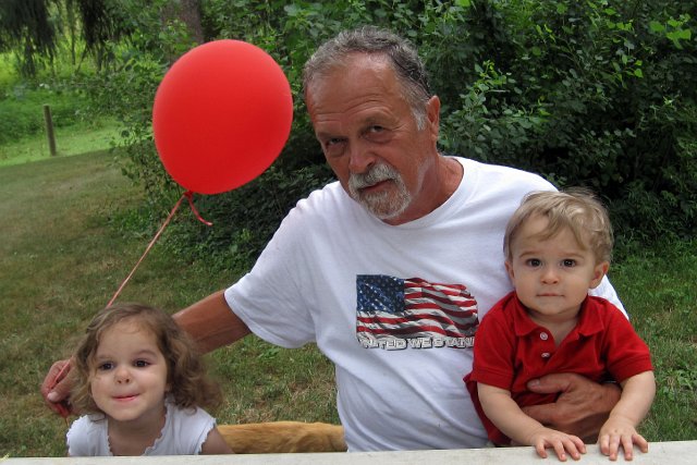 IMG_4922b.jpg - Rare photo opportunity with Grandpop and the Burkett grandkids.
