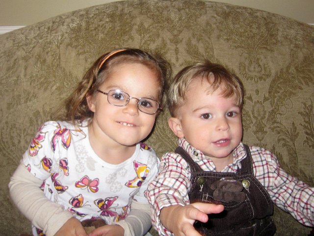 IMG_7087.jpg - Catherine and Nathan on Thanksgiving Day
