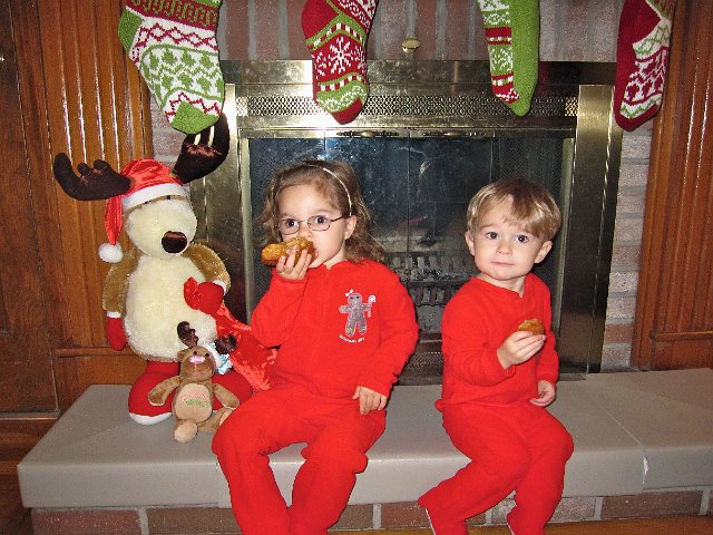 IMG_7579.jpg - Christmas morning starts with opening the stocking stuffers and enjoying some monkey bread.