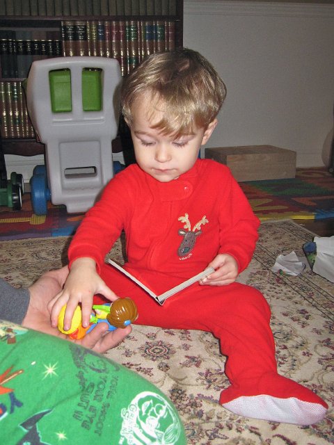 IMG_7647.jpg - More Little People and coordinating books to learn your shapes, numbers and colors.