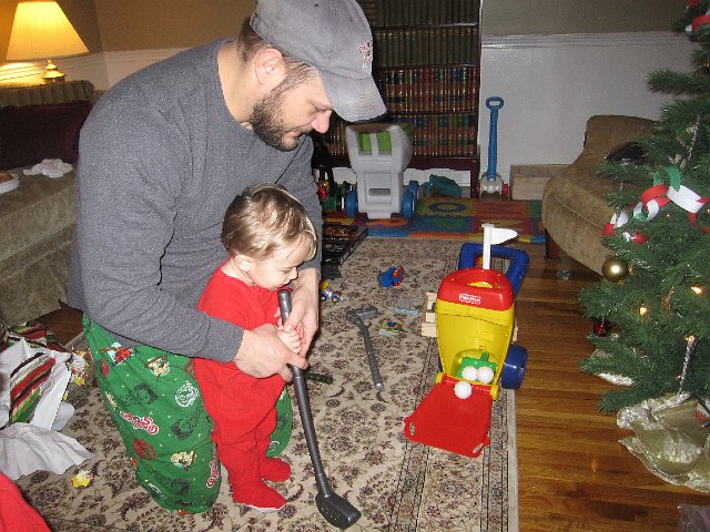 IMG_7664.jpg - Our little golfer is in his glory!