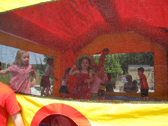 IMG_6708.jpg - bouncy house jumping,