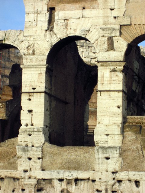 Colosseum-09.JPG