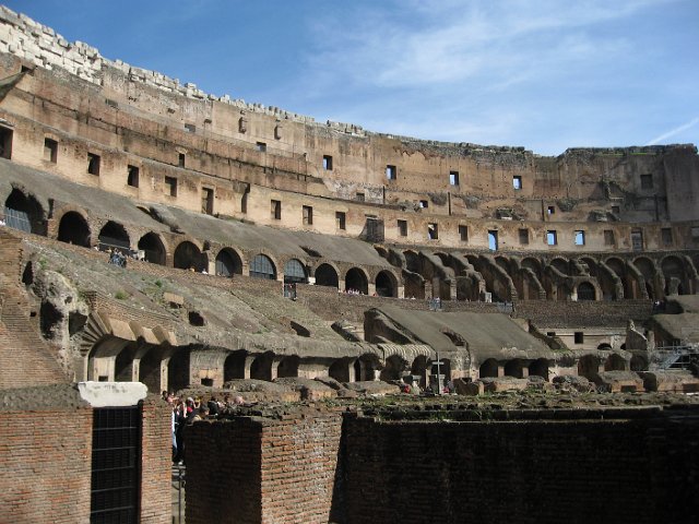 Colosseum-24.JPG - The Colosseum measures 157 ft high, 615 ft long and 510 ft wide, with a base area of 6 acres.