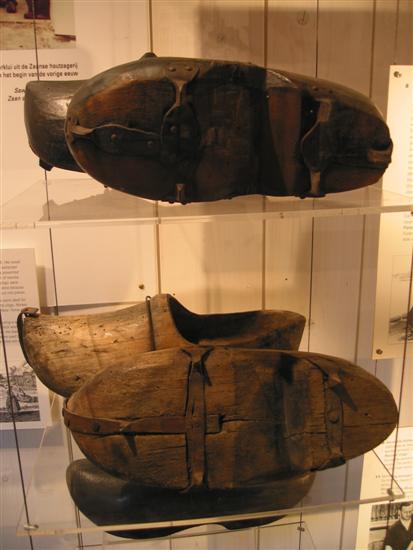 clogmaker11.jpg