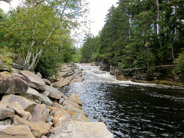 IMG_4844.jpg - .. the upper section of the falls.