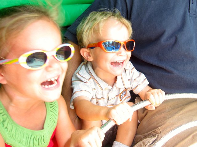 IMG_1823.jpg - It's the fastest spin in the park and the kids LOVED it!