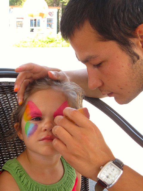 IMG_1837.jpg - Catherine had been looking forward to having her face painted for quite some time now and this was her first (of many I'm sure).