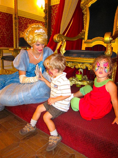 IMG_5169.jpg - Even Nathan gets a 'high-five' from royalty.
